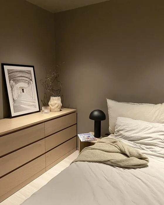 Jotun Nutmeg bedroom color