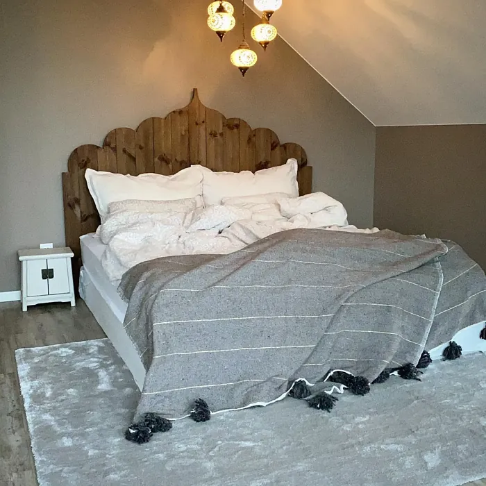 Jotun Nutmeg bedroom review