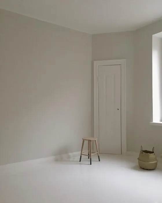 Interior with paint color Tikkurila Kaolin H497