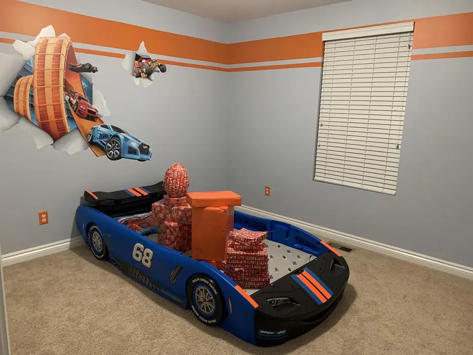 Knockout Orange kids' room interior