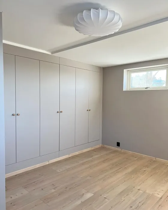 Jotun Lavender Touch wall paint 