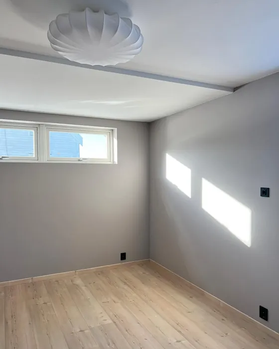 Jotun Lavender Touch wall paint color