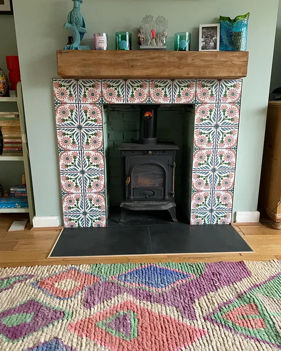 Aquamarine - Mid living room paint review