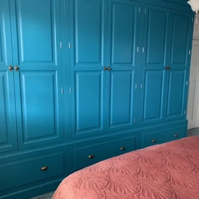 Little Greene Marine Blue painted cabinets 