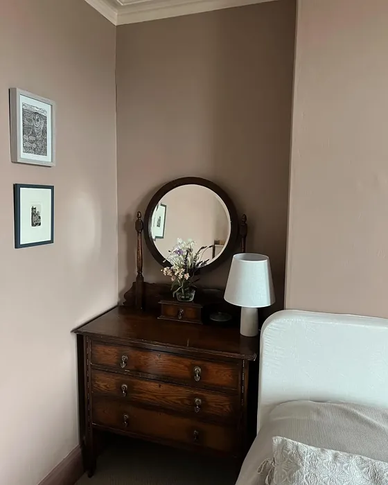 Little Greene Mochi bedroom interior