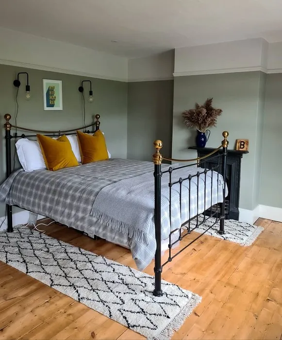Bedroom North Brink Grey color review