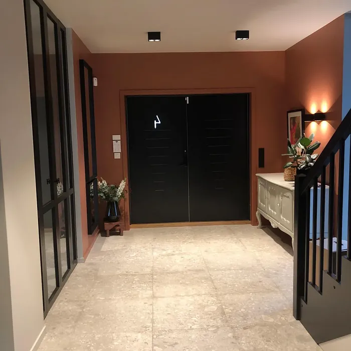 Jotun Lively Red hallway paint