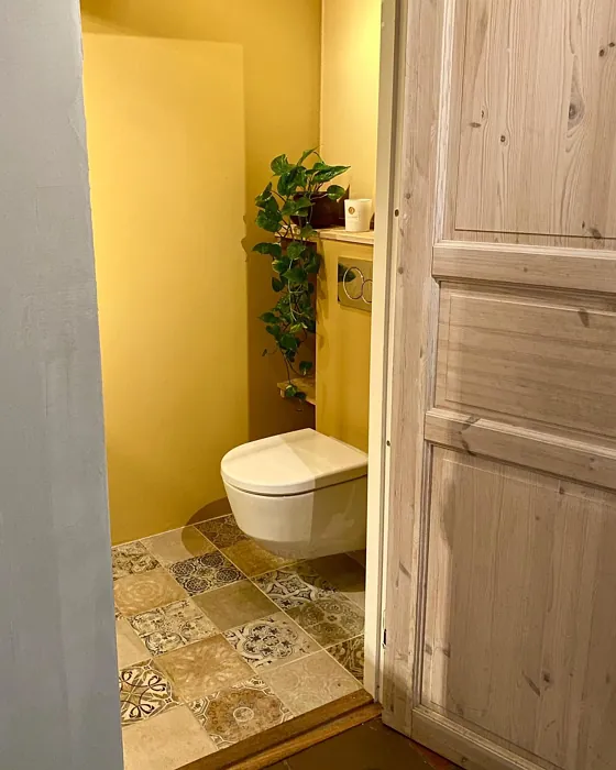 Jotun Masala bathroom interior