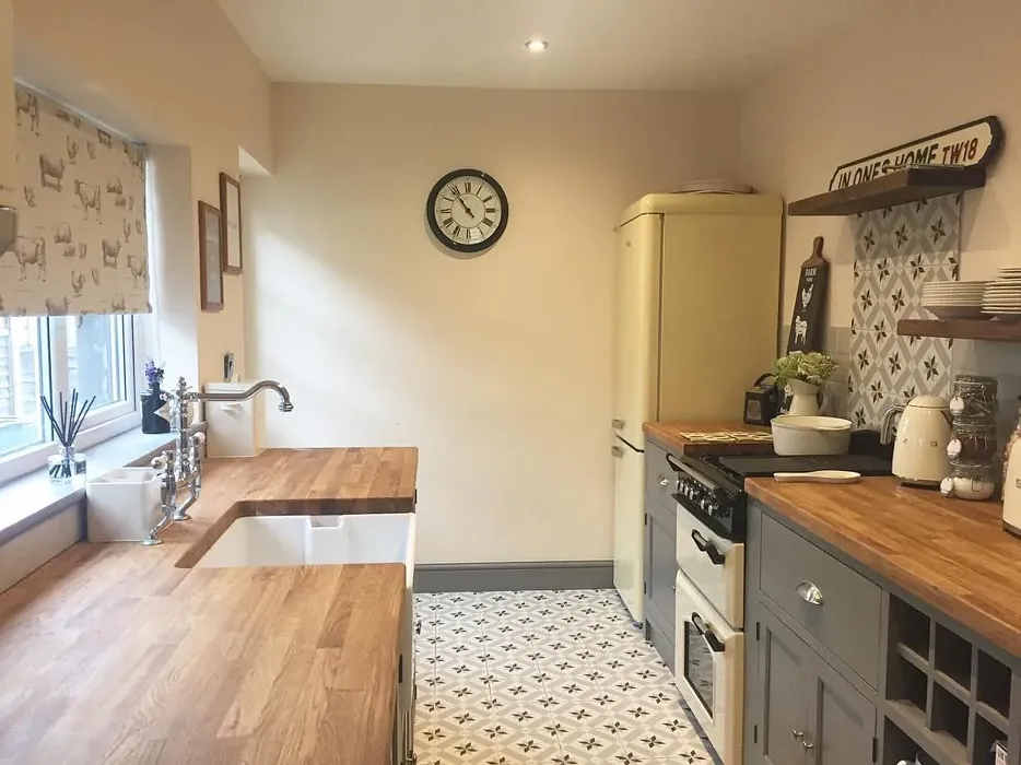 Dulux Natural Wicker kitchen review