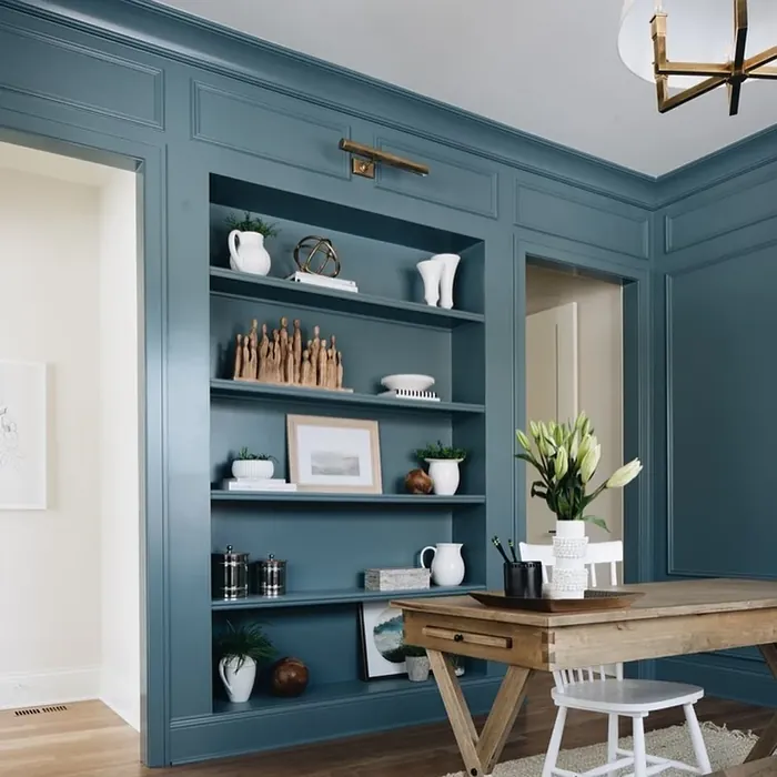 Sherwin Williams Needlepoint Navy kitchen cabinets paint review