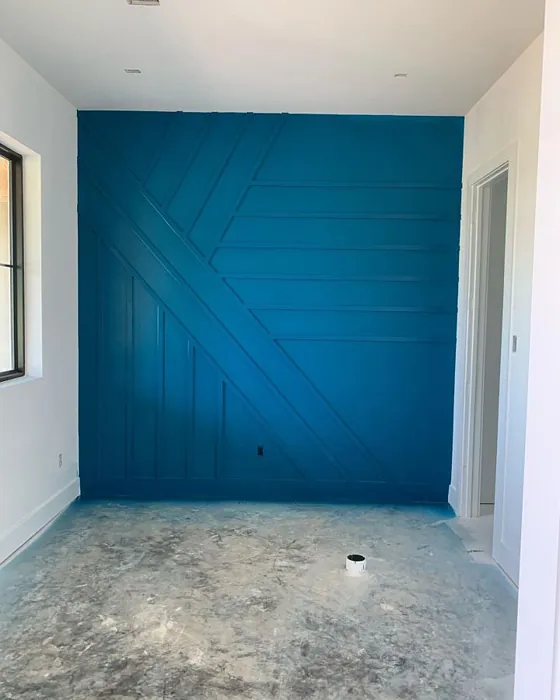 Sherwin Williams Oceanside Accent Wall Panelling