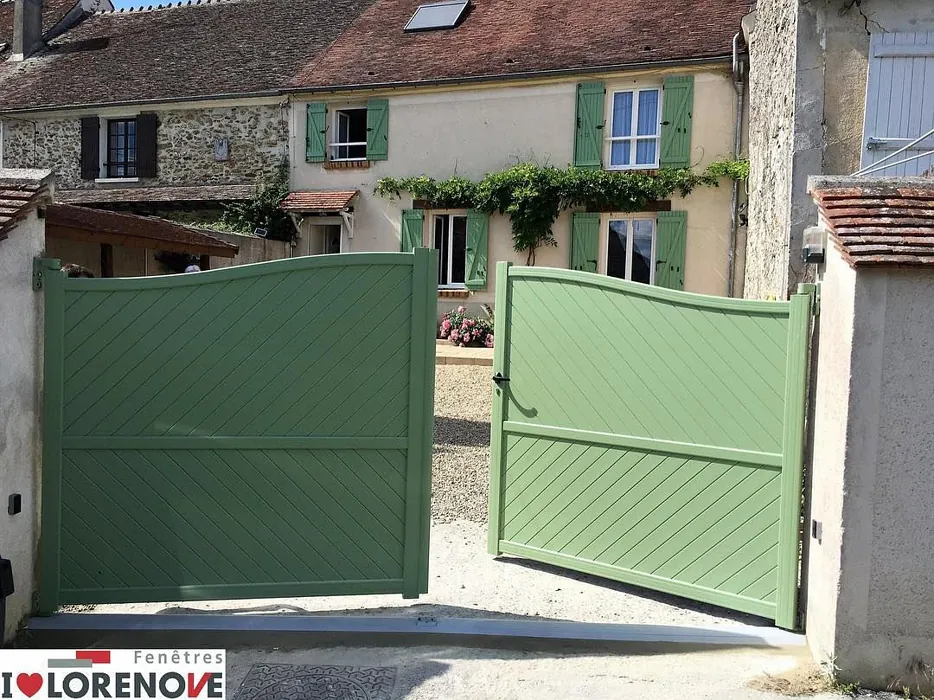 RAL Classic Pale Green RAL 6021 house gates