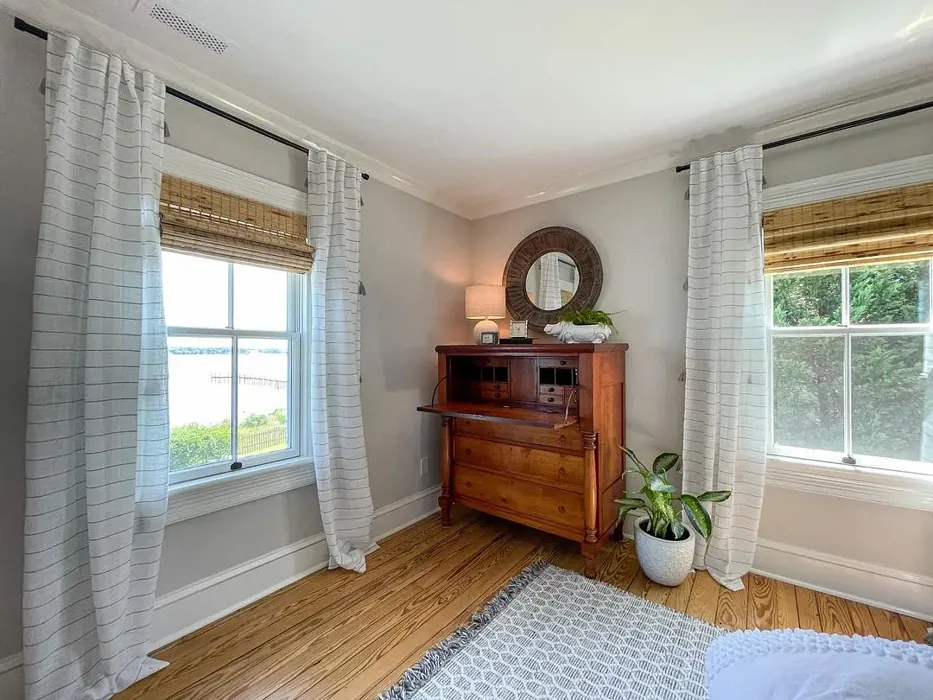 Benjamin Moore Pale Oak bedroom interior review