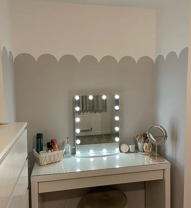 Dulux Pale Taupe wall paint 