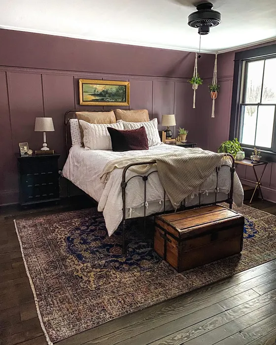 SW Patchwork Plum bedroom paint review