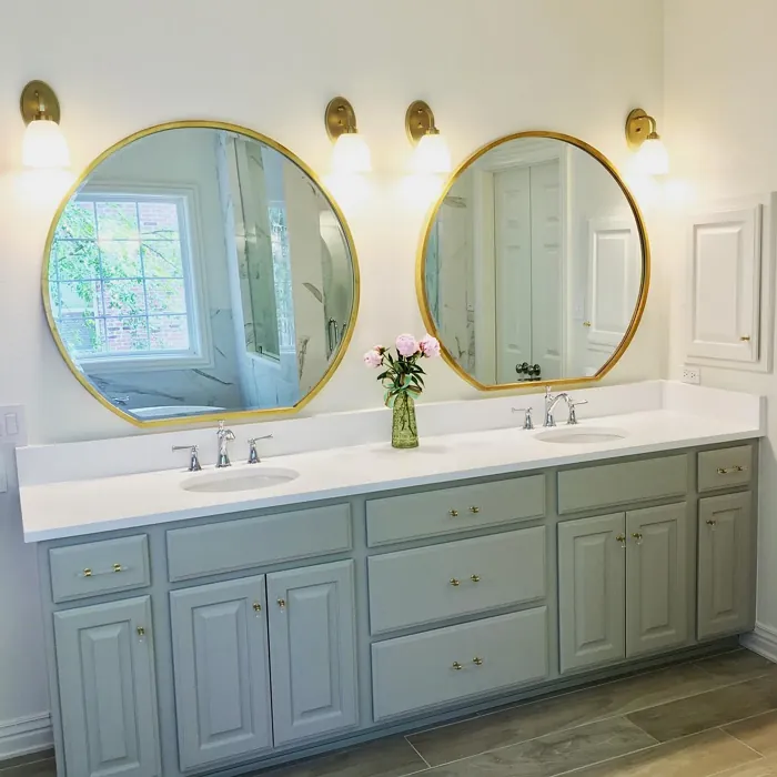 SW Pearly White bathroom color