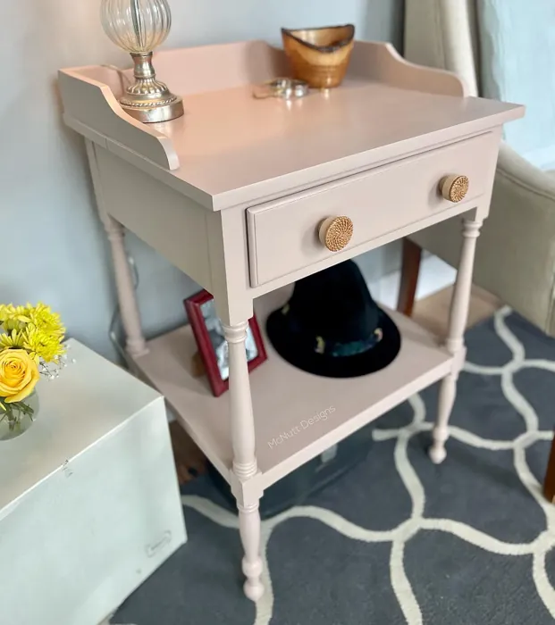 Pinky beige painted furniture