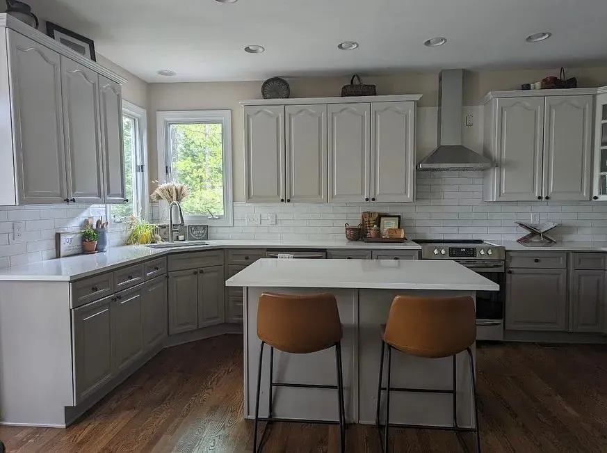 SW 6071 kitchen cabinets color