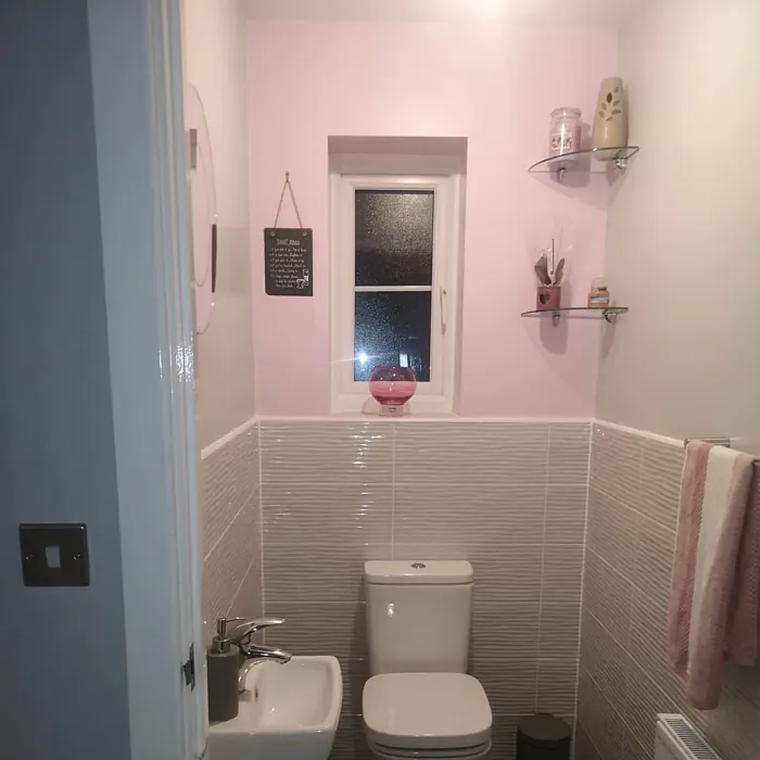 Dulux Pretty Pink bathroom makeover