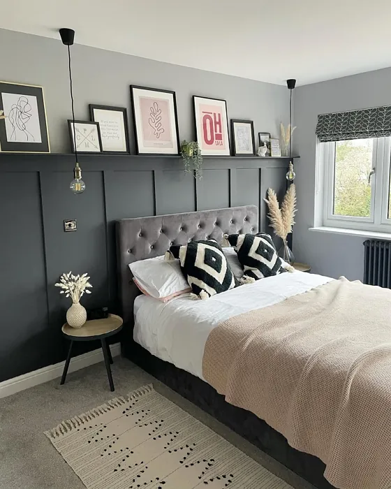 Farrow and Ball Railings bedroom wall panelling color