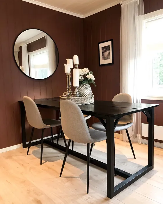 Jotun Red Maple dining room interior