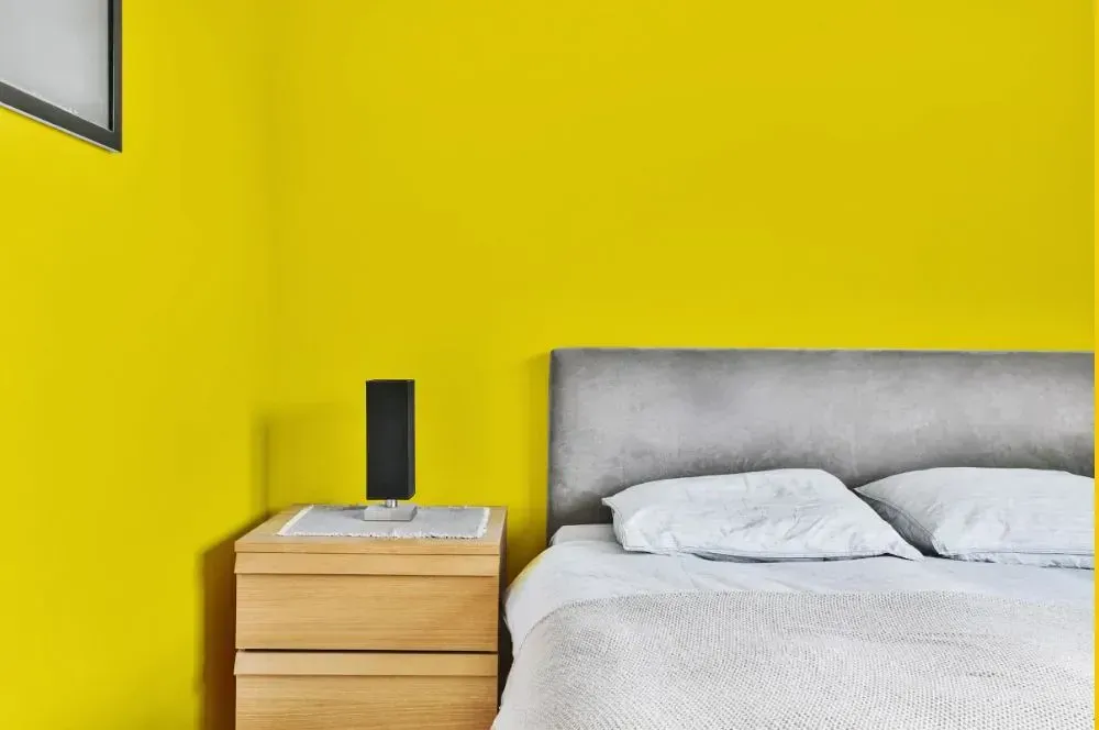 NCS S 0570-G90Y minimalist bedroom