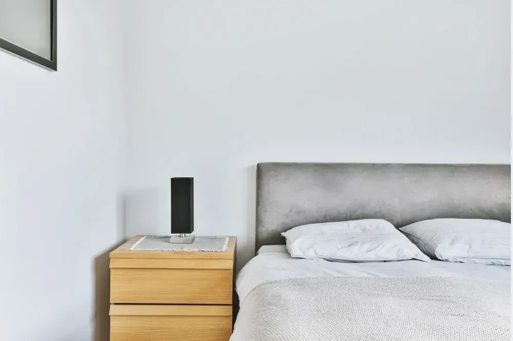 NCS S 0601-B minimalist bedroom