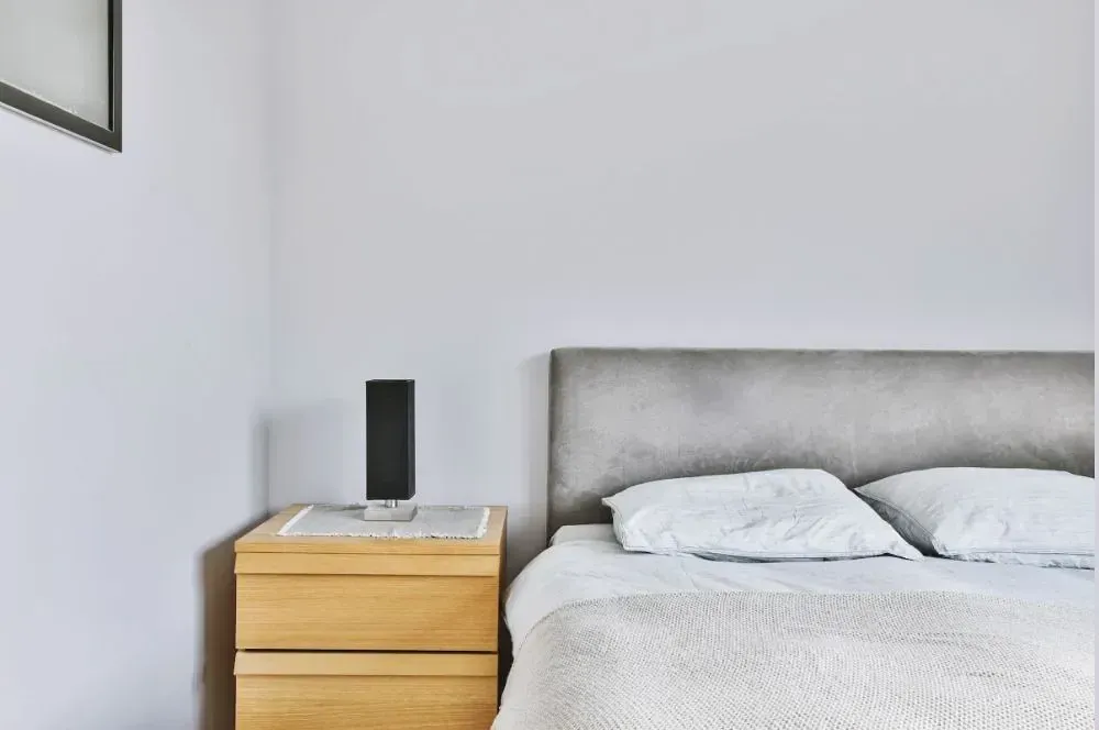 NCS S 0804-R70B minimalist bedroom