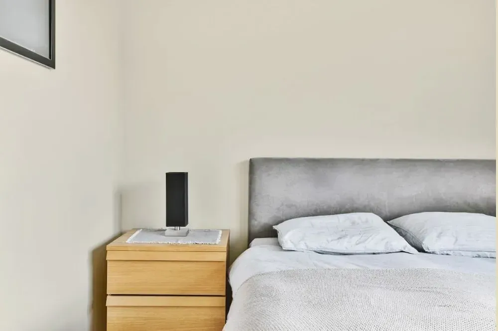 NCS S 0804-Y10R minimalist bedroom