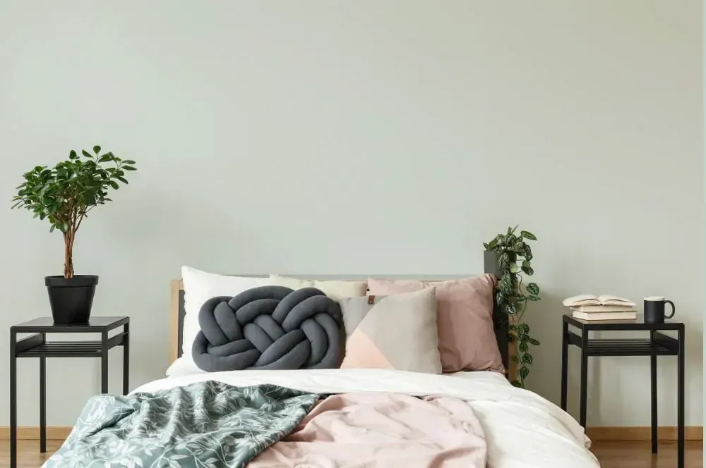 NCS S 1005-G10Y scandinavian bedroom