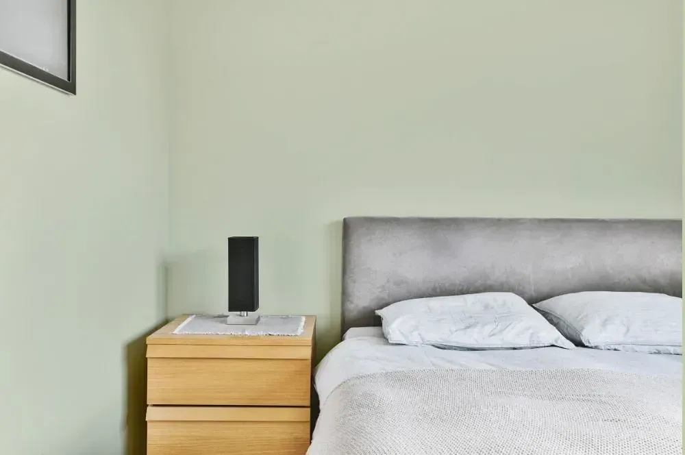 NCS S 1010-G40Y minimalist bedroom