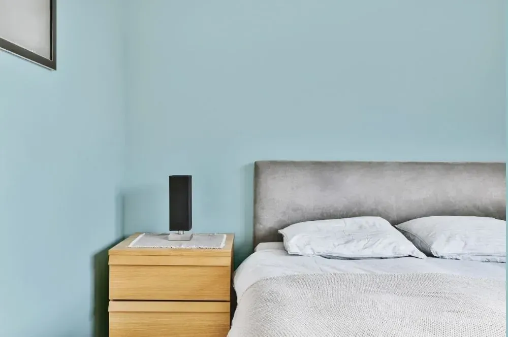 NCS S 1015-B20G minimalist bedroom
