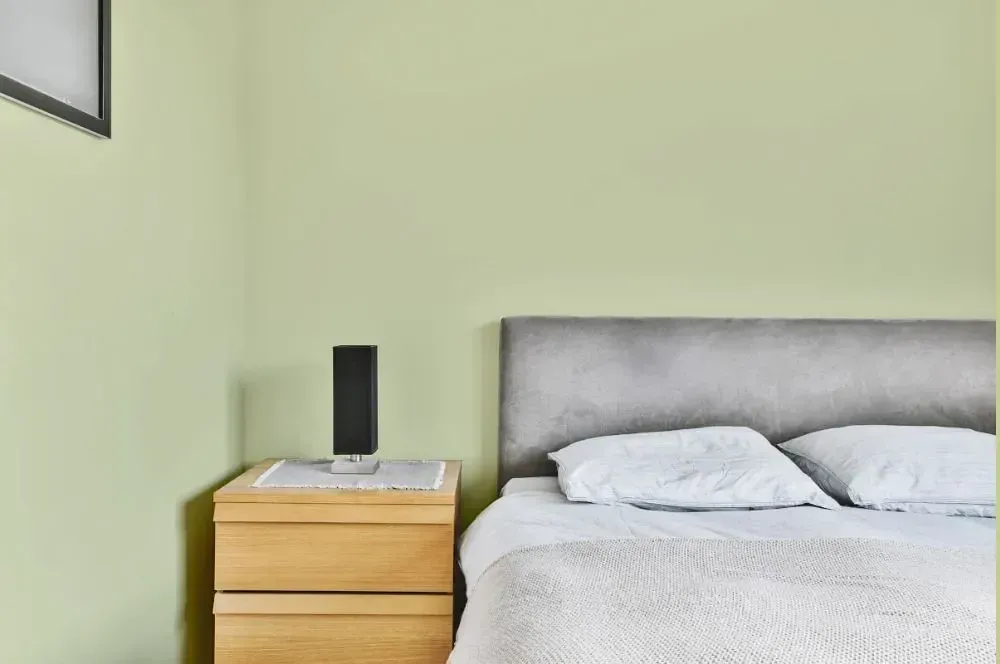 NCS S 1015-G60Y minimalist bedroom