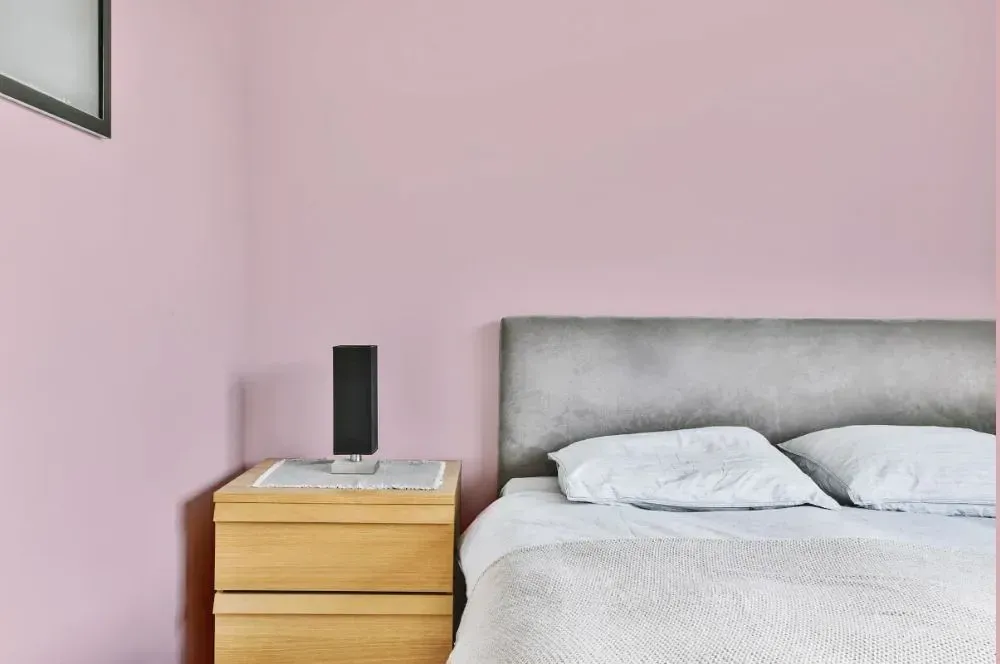 NCS S 1015-R20B minimalist bedroom