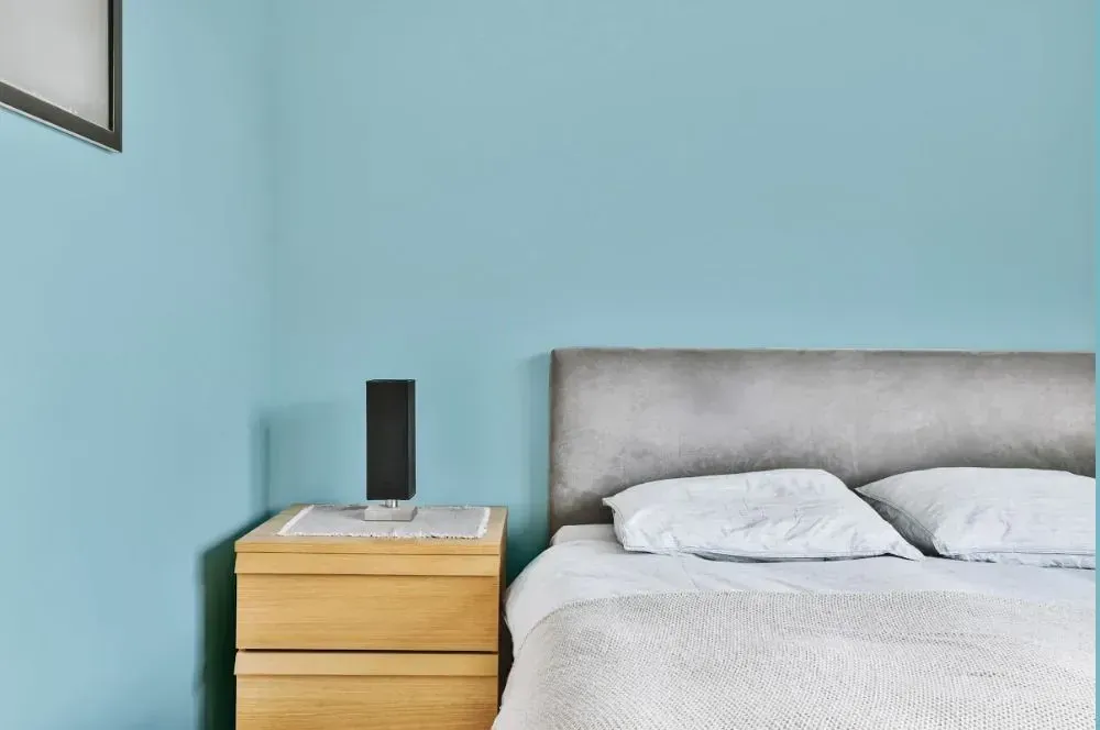 NCS S 1020-B10G minimalist bedroom