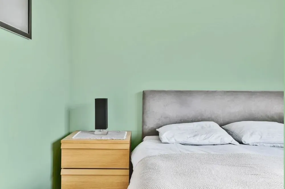 NCS S 1020-G10Y minimalist bedroom