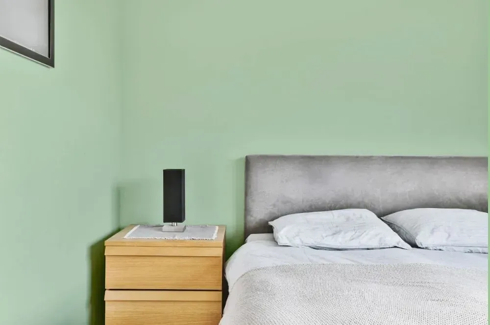 NCS S 1020-G20Y minimalist bedroom