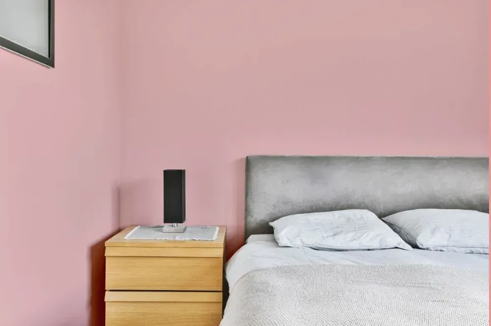 NCS S 1020-R minimalist bedroom