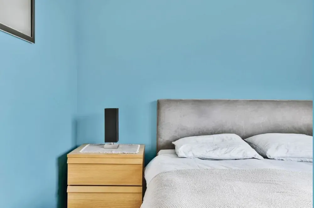 NCS S 1030-B minimalist bedroom