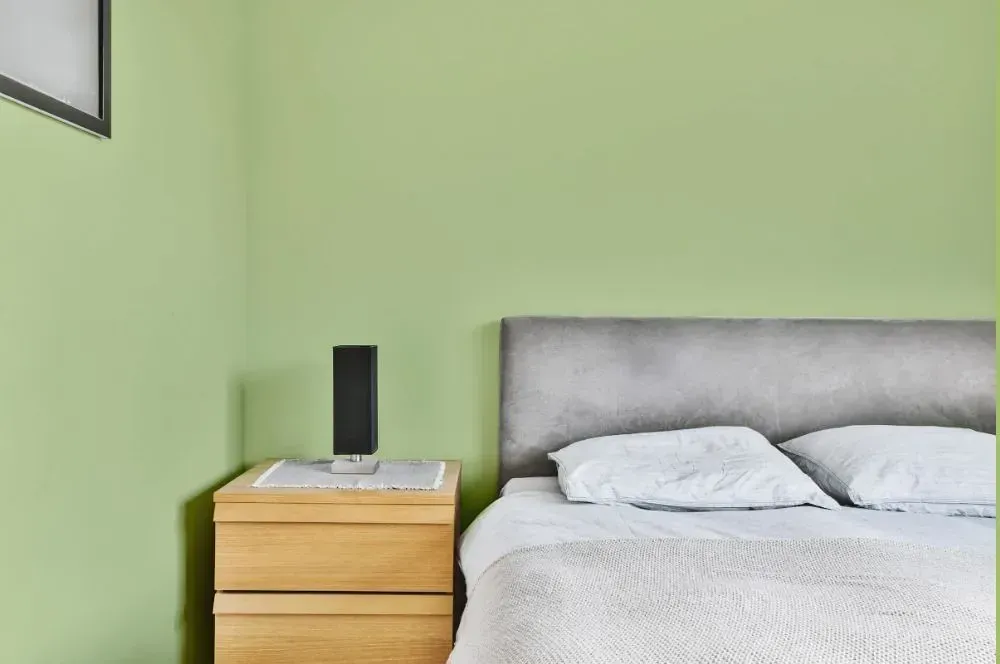 NCS S 1030-G40Y minimalist bedroom