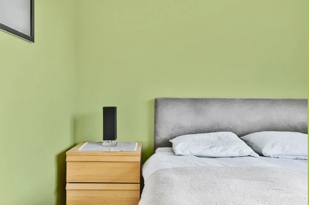 NCS S 1030-G50Y minimalist bedroom