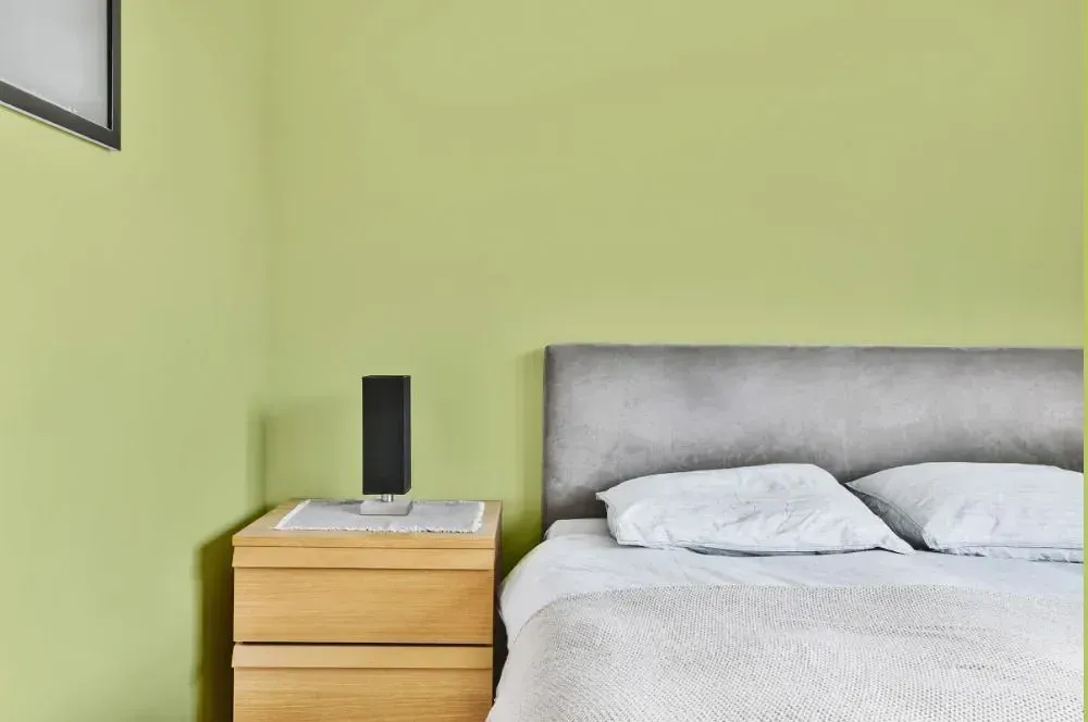 NCS S 1030-G60Y minimalist bedroom
