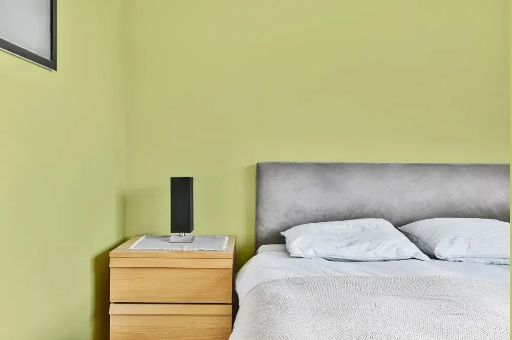 NCS S 1030-G70Y minimalist bedroom
