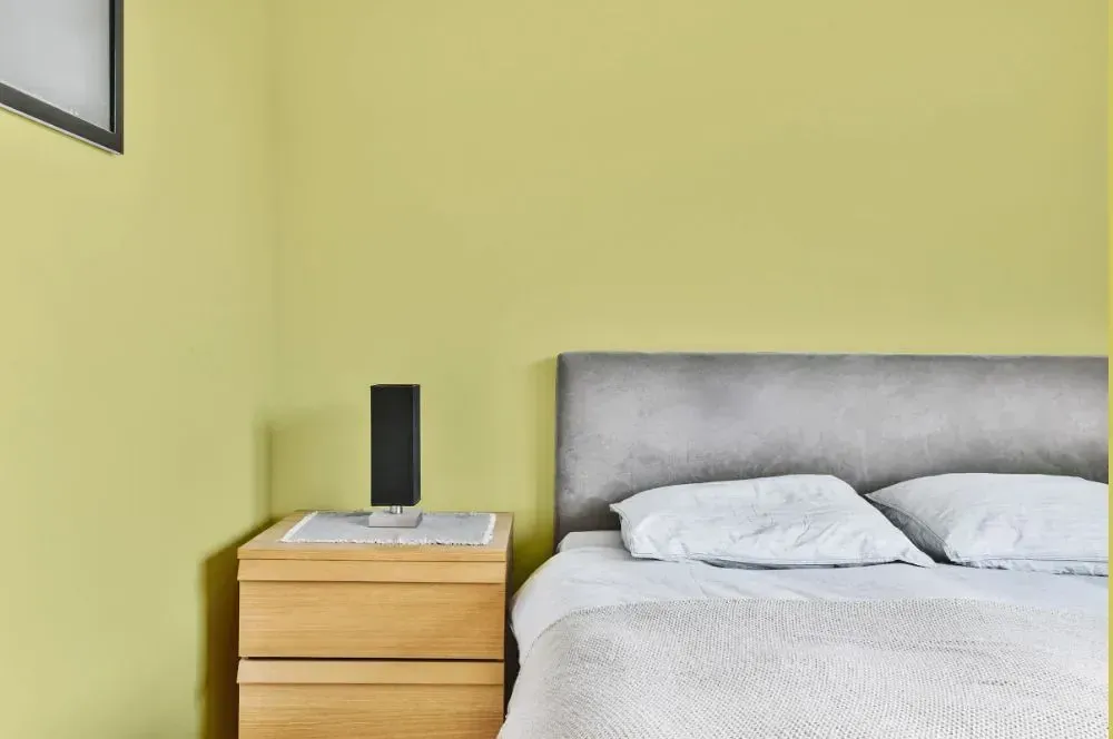 NCS S 1030-G80Y minimalist bedroom