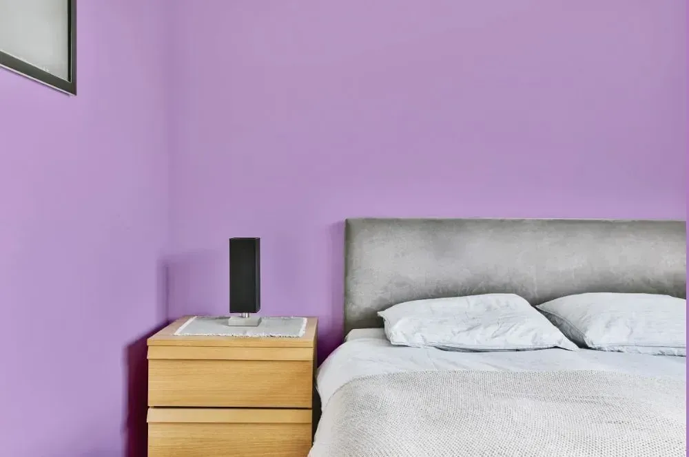 NCS S 1040-R50B minimalist bedroom