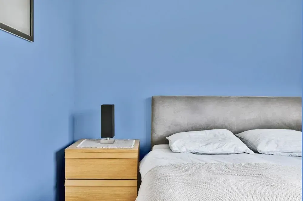 NCS S 1040-R80B minimalist bedroom