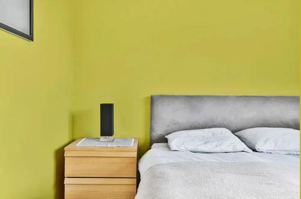 NCS S 1050-G80Y minimalist bedroom