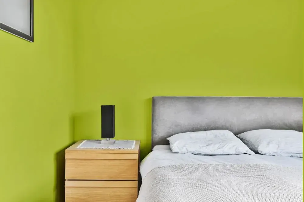 NCS S 1060-G60Y minimalist bedroom