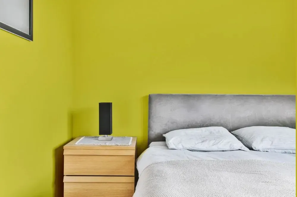 NCS S 1060-G80Y minimalist bedroom