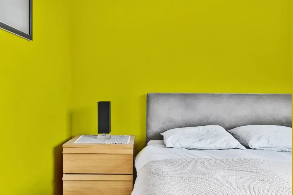 NCS S 1070-G80Y minimalist bedroom